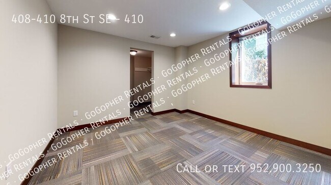 Building Photo - 410 8th ST SE