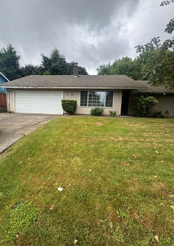 Primary Photo - 3 Bed, 2 Bath Ranch in Hazel Dell!