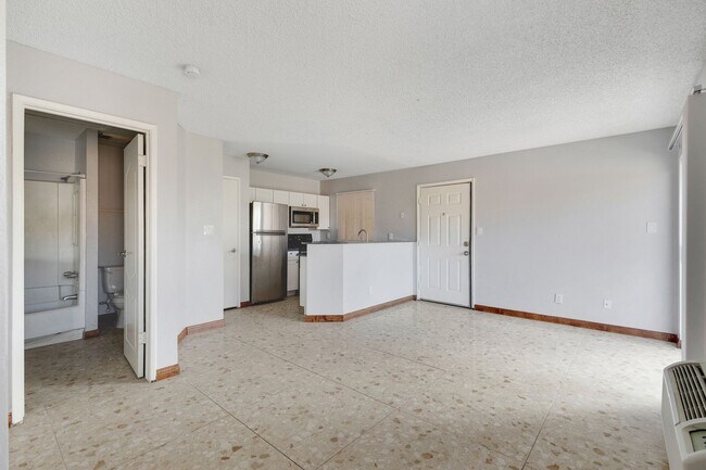 Foto del edificio - Country Creek Apartments