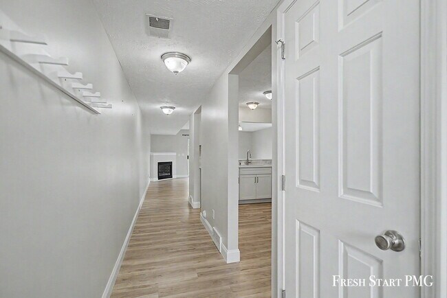 Foto del edificio - 4051 Rivertown Ln SW