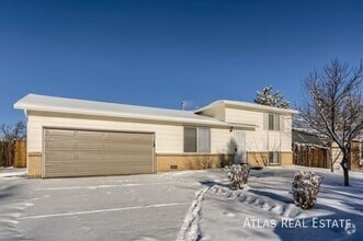 Building Photo - 14935 E Columbia Dr