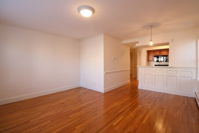 Building Photo - 30 Upland Rd