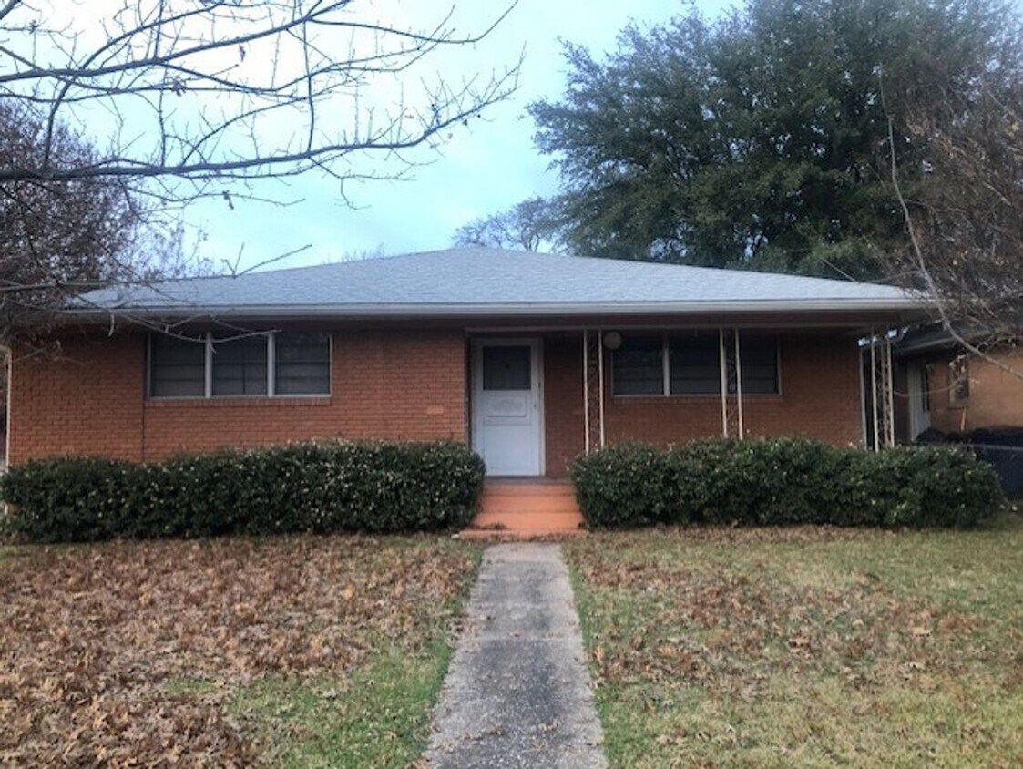 Primary Photo - 929/931 W. Morton St.