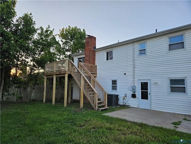 Building Photo - 1211 Clifton Dr