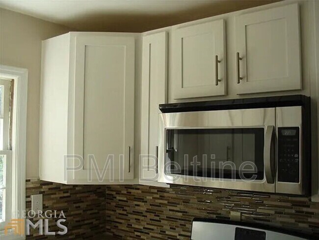Foto del edificio - 2881 Monterey Dr
