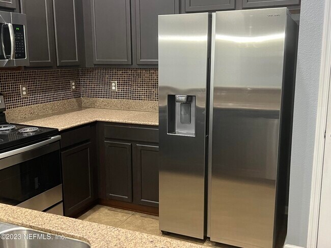 Foto del edificio - 12286 Black Walnut Ct