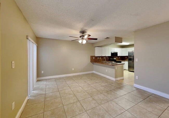 Building Photo - 14690 SW 169th Terrace