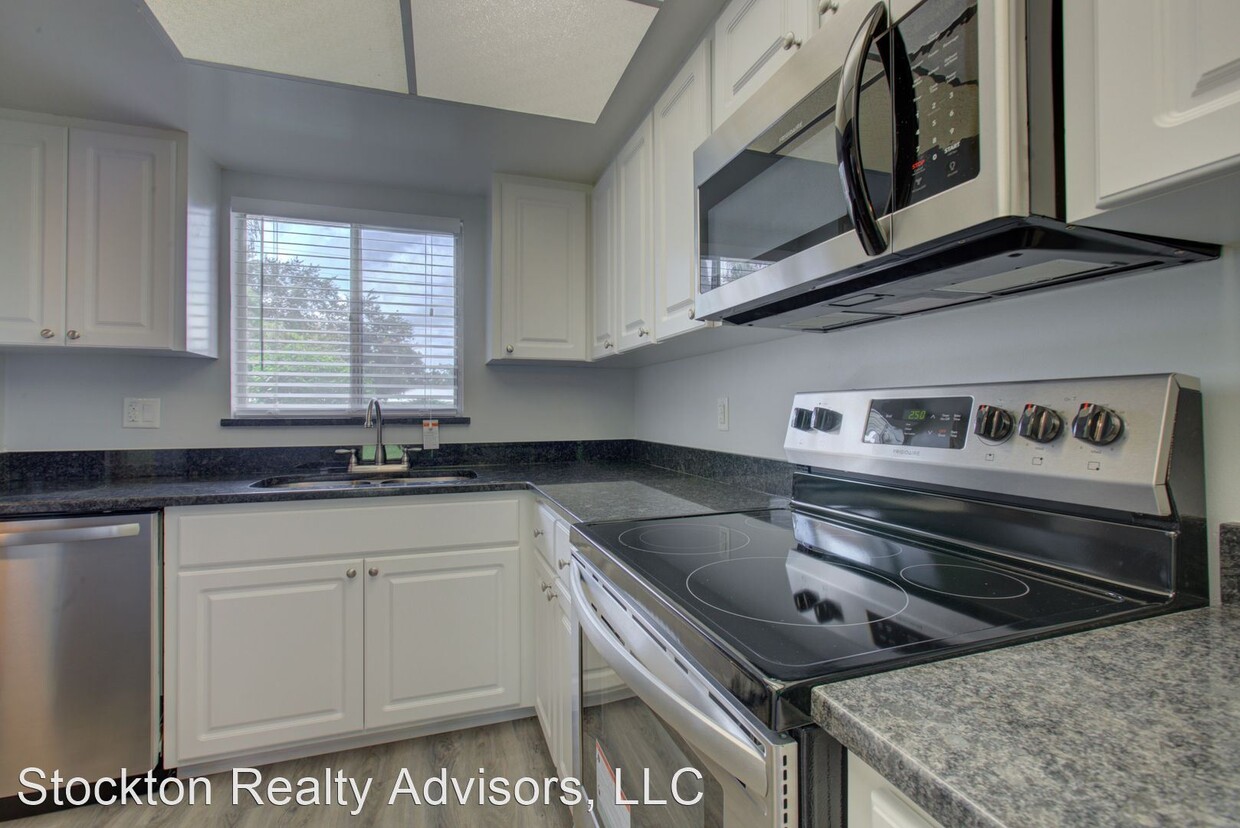 Foto principal - 3701 Webber St