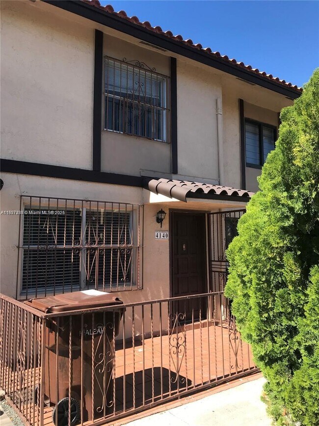 Foto del edificio - 4140 W 11th Ln