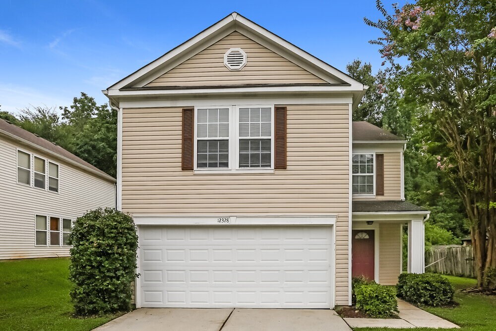 Foto principal - 12328 Stowe Acres Dr