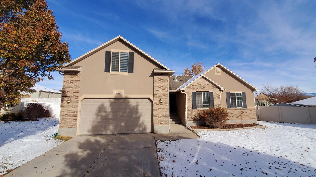 Primary Photo - 4446 Shiprock Pl