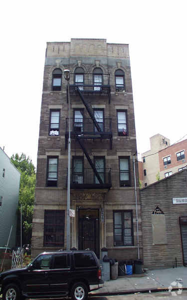 Primary Photo - 1295 Union Ave