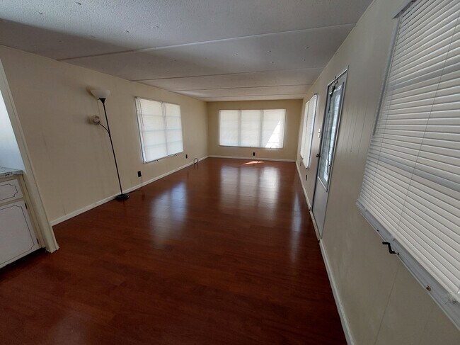 Building Photo - 1009 49th Avenue Dr W