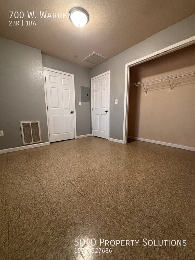 Building Photo - 700 Warren St