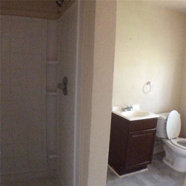 Building Photo - 2842 Travis Ave