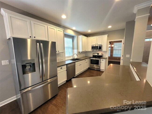 Foto del edificio - 5618 Branthurst Dr