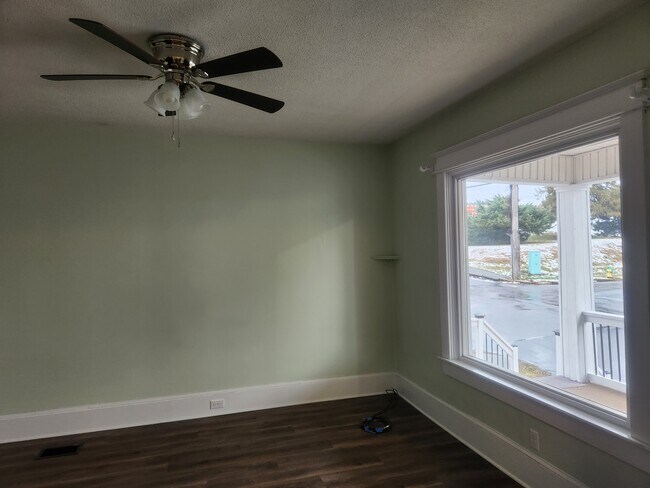 Foto del edificio - 216 S 4th St