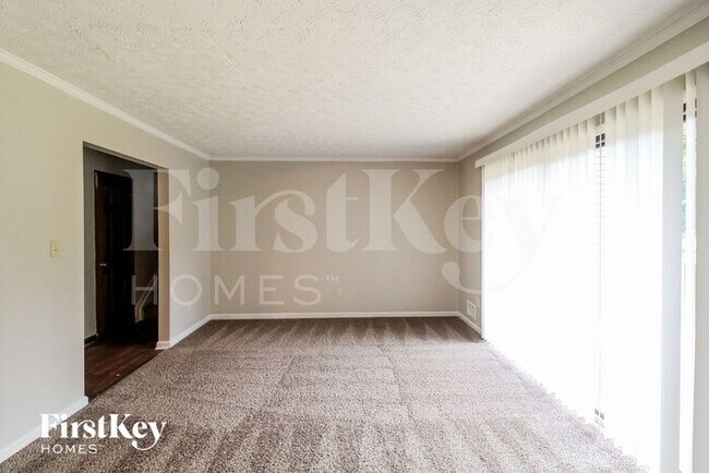 Building Photo - 1739 Killian Hill Rd SW