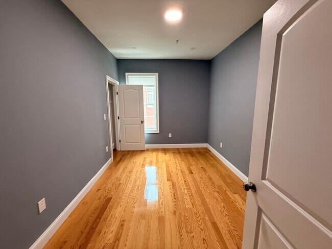 Foto del edificio - 337 Cambridge St