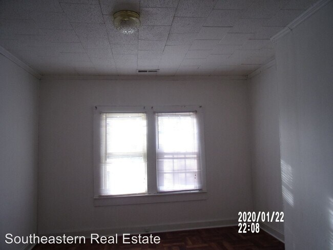 Building Photo - 3 br, 1 bath House - 310 N Wright St