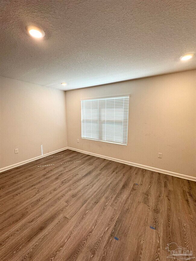 Building Photo - 6311 Burrow Ln