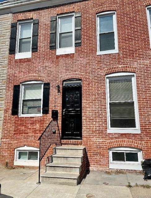 Foto principal - 230 N Rose St