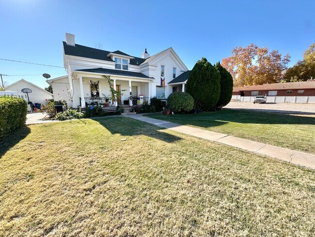 Foto del edificio - 167 W 100 S