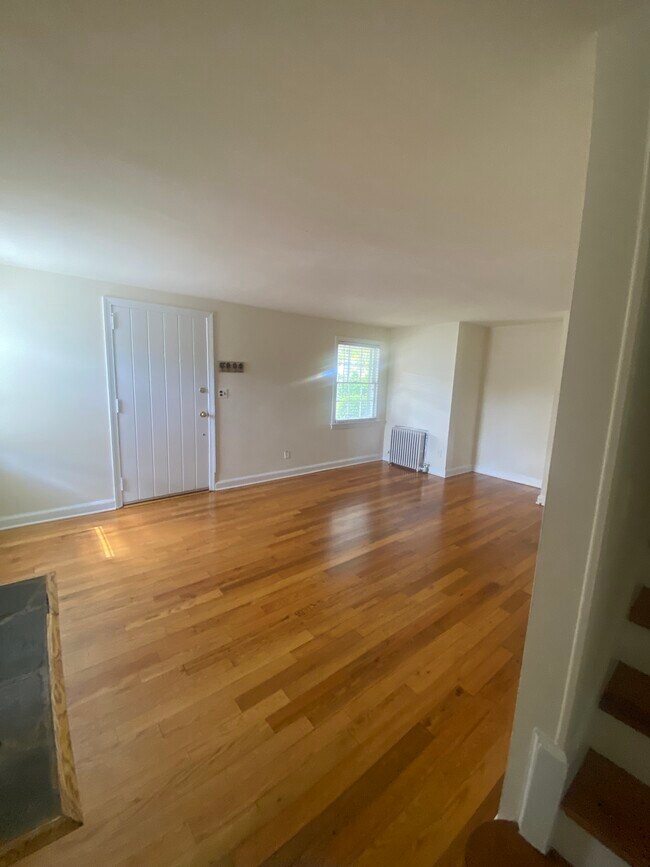 Photo - 621 Greenbrook Rd House