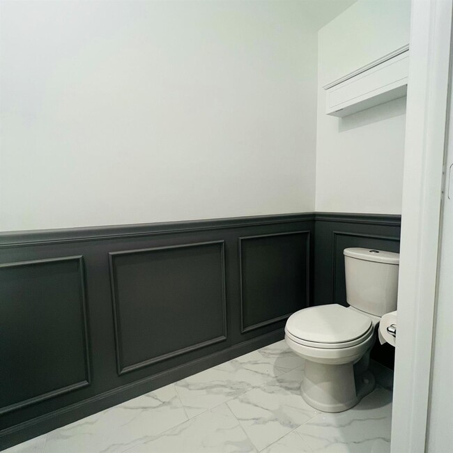 Foto del edificio - 6356 Sailpointe Ln