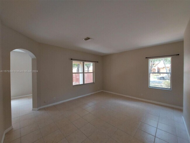 Foto del edificio - 12880 SW 50th Ct