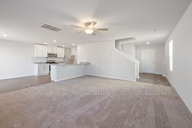 Foto del edificio - 4042 Meredith Woods Ln