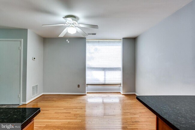 Foto del edificio - 5534 Vantage Point Rd