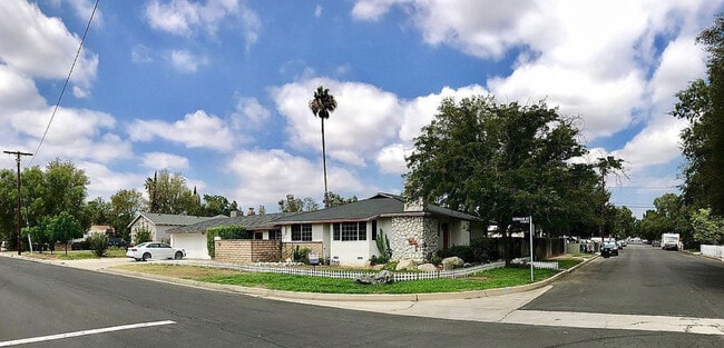 Building Photo - 17205 Germain St