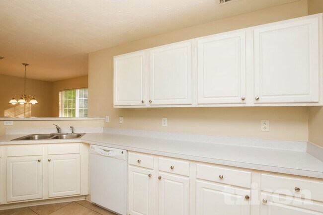 Foto del edificio - 2255 Hamilton Parc Ln