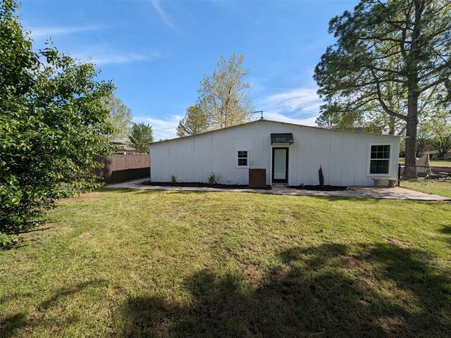 Building Photo - 142 FM 920