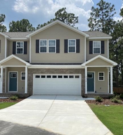 Foto principal - 520 Dylan Dr