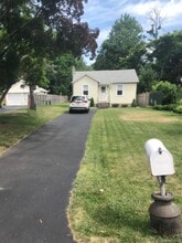 Building Photo - 11 Edgewood Pl