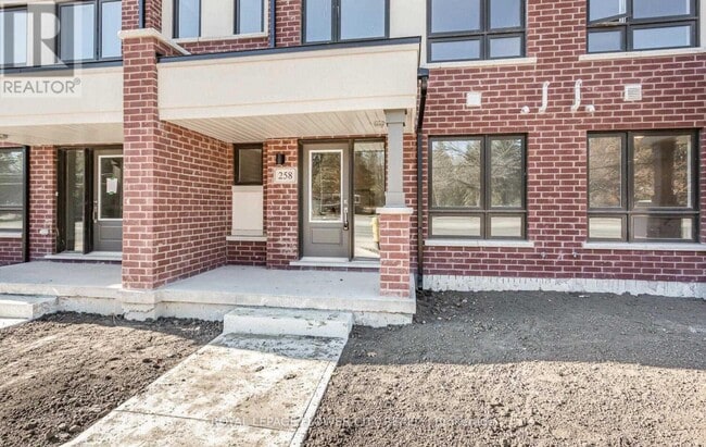 Photo du bâtiment - 258 Townline Rd N