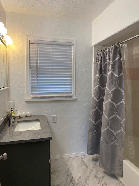 Bath - 6900 NW 32nd St