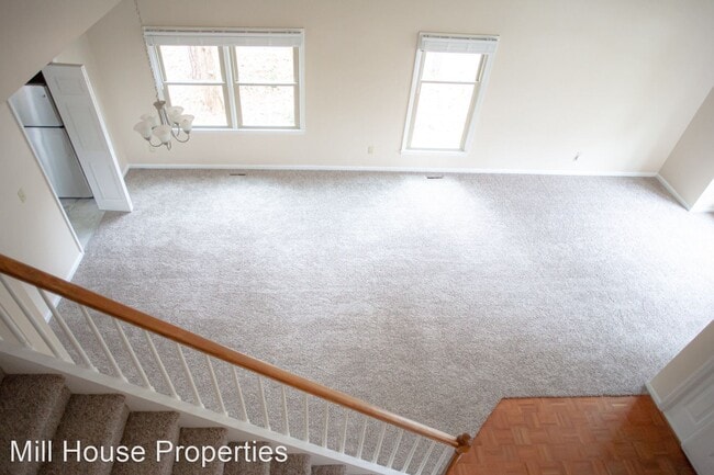 Building Photo - 3 br, 3 bath House - 11 Lark Circle