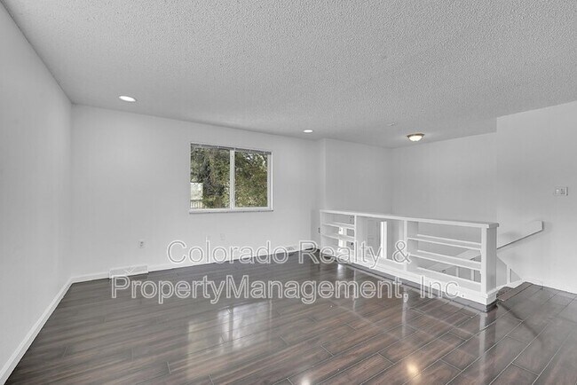 Foto del edificio - 1320 Youngfield St