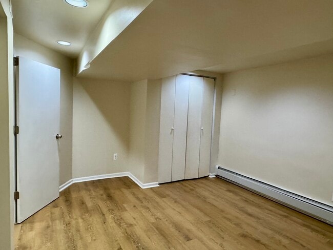 Foto del edificio - 5800 N Melvina Ave