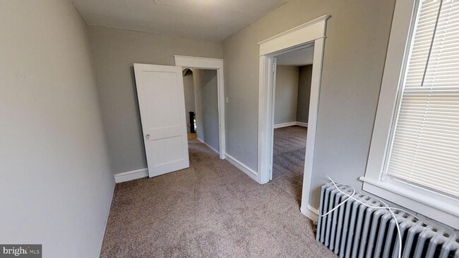 Building Photo - 214 Rutland Ave