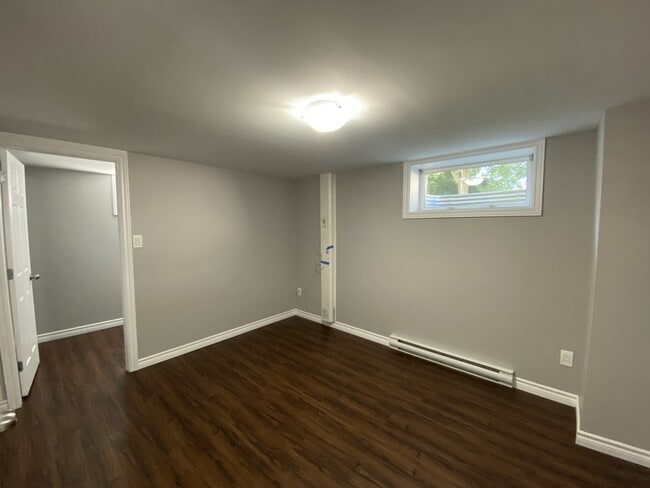 Building Photo - 66 Terris Ave