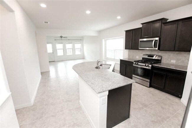 Building Photo - 361 Shale Cir