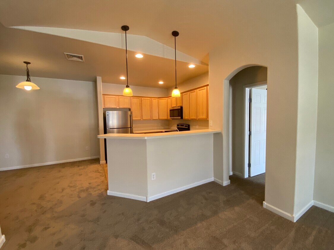 2421 Owens Ave Unit 201, Fort Collins, CO 80528 Condo for Rent in