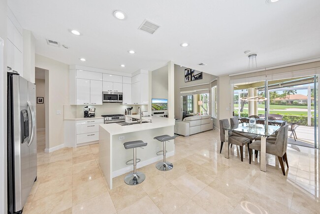 Building Photo - 8192 Quail Meadow Trce