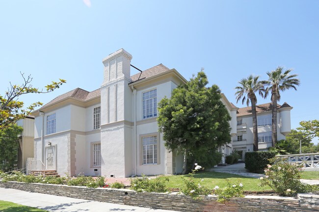 Foto del edificio - 355 S McCarty Dr