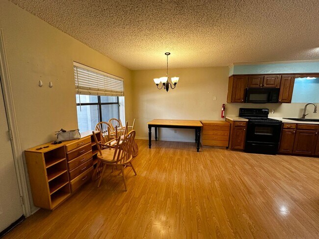 Foto del edificio - 1824 S 8th St