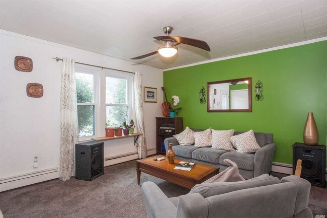 Foto del edificio - 11 Sunburst Ln